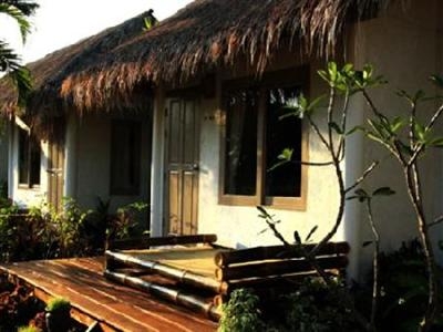 Aka Nak Resort