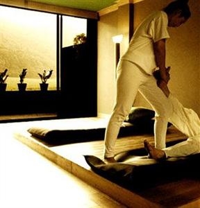 Avatar Miracles Hotel