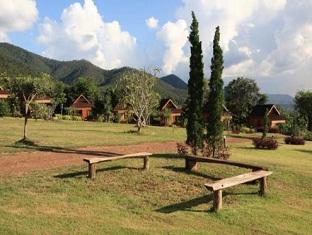 Baan Nern Khao View Pai Resort