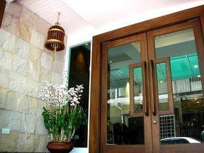 Baan Sukhumvit Soi 18 Hotel