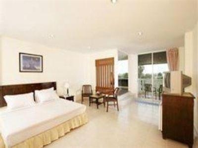 Karon Living Room Hotel