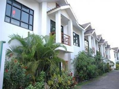 Chayada Resort