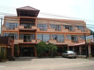 Chuan Phun Lodge
