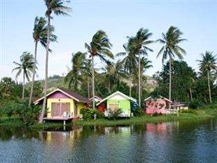 Green Field Valley Fishing and Cottage