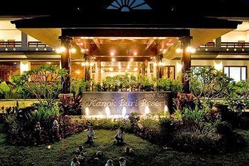 Kanok Buri Resort