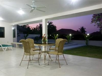 Mabprachan Lake Villa