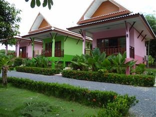 Pinky Bungalow