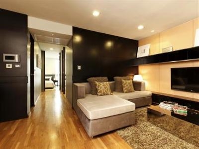 Quad Suites Serviced Residence Hotel