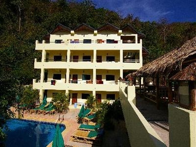 Sabai Mansion Pool & Spa