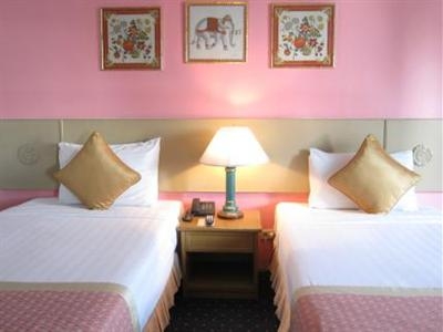 Samran Place Hotel