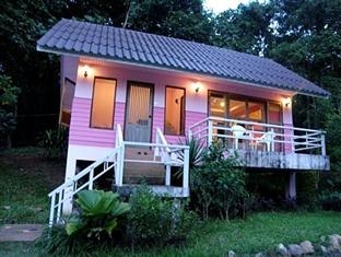 Sankampang Hot Spring Hill Resort
