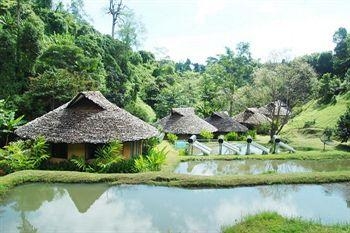 Tadplacamp Healing Retreat Hotel