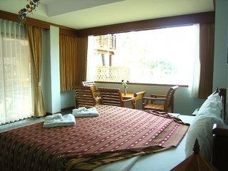 V J Hotel & Health Spa
